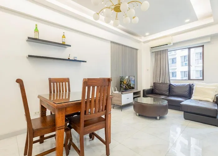 Apartamento 1br Forbeswood Heights In Bgc With 100mbps *