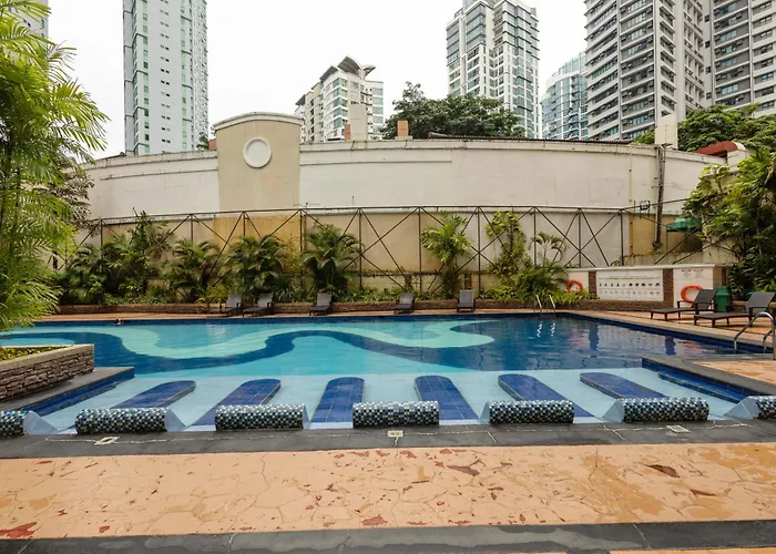 1br Forbeswood Heights In Bgc With 100mbps