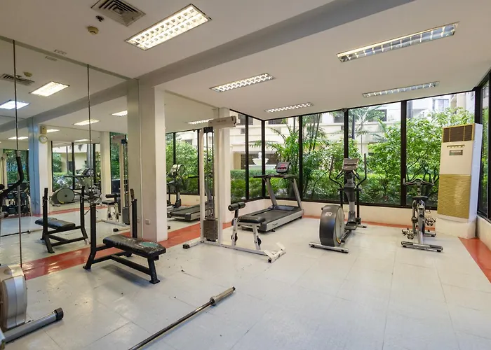 1br Forbeswood Heights In Bgc With 100mbps Apartamento