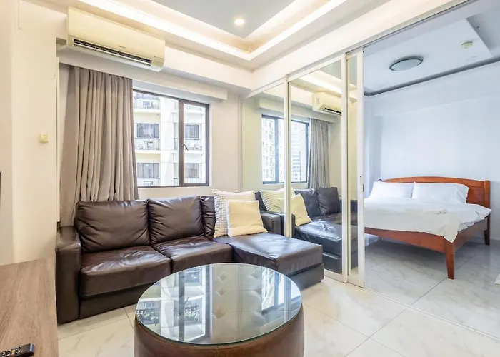 1br Forbeswood Heights In Bgc With 100mbps * Manila