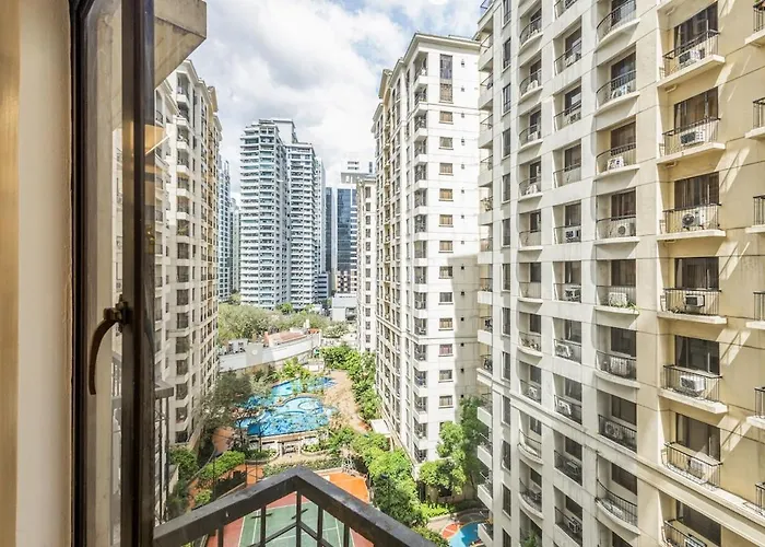 1br Forbeswood Heights In Bgc With 100mbps * Manila
