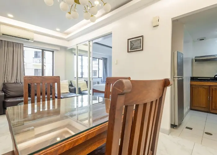 Apartamento 1br Forbeswood Heights In Bgc With 100mbps *